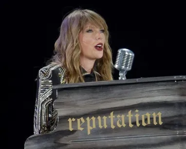 Taylor Swift Reputation Tour Seattle Piano