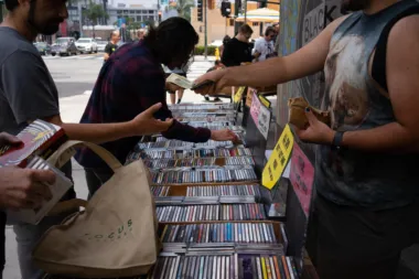 Sale music CDs cash sales