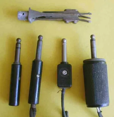 Oldphoneplugs